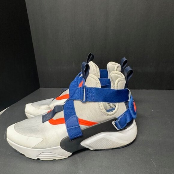 Nike Air Huarache City Woman's Size 10.5 - Picture 1 of 15